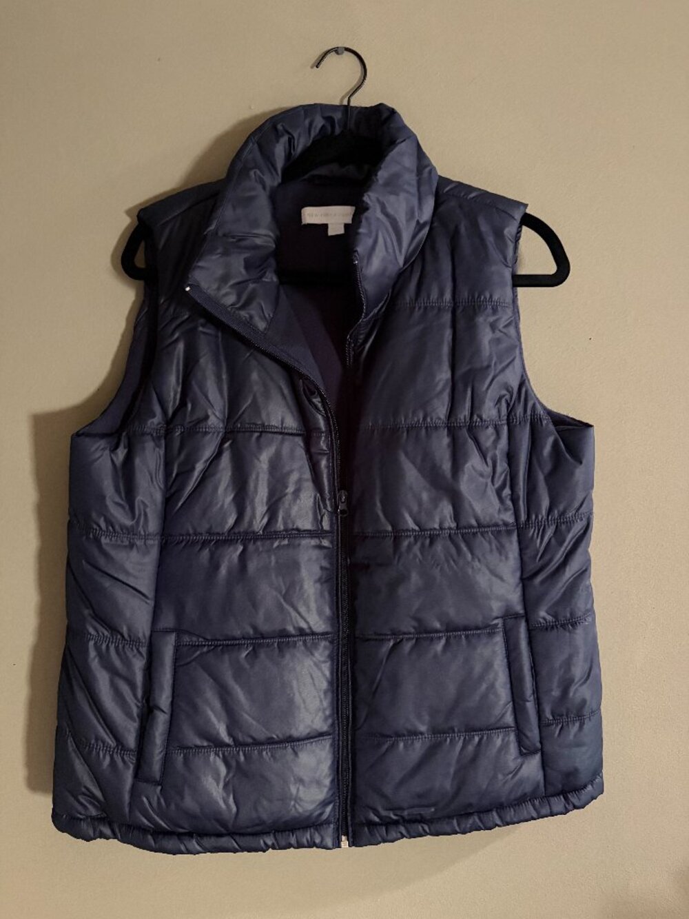 New York & Company Navy Puffer Vest Large Quilted Zip Front Lined Pockets Preppy